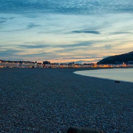 Grove House No.07 - Luxury Apartment Close To The Llandudno Beach Экстерьер фото
