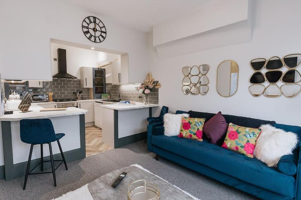 Grove House No.07 - Luxury Apartment Close To The Llandudno Beach Экстерьер фото
