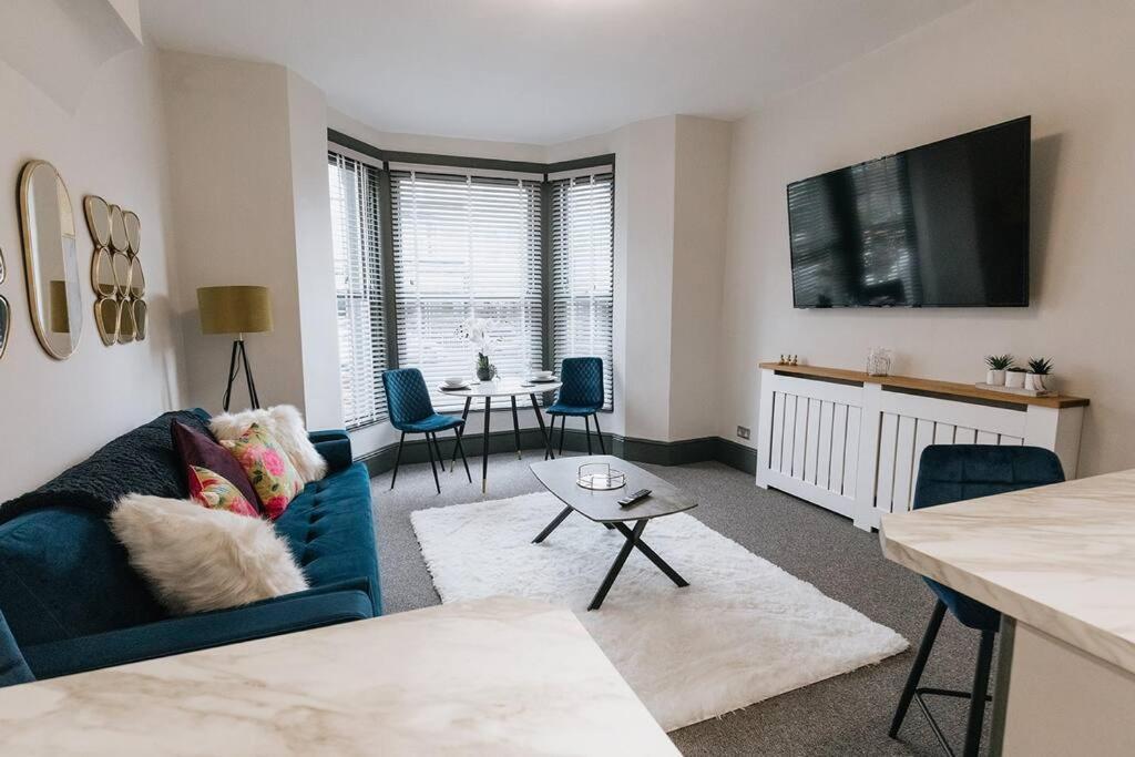 Grove House No.07 - Luxury Apartment Close To The Llandudno Beach Экстерьер фото